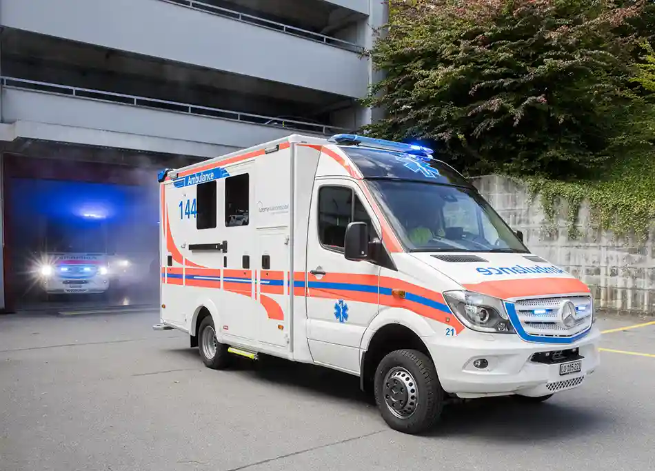 Pfaffnau LU - E-Bikerin nach Unfall mit lebensbedrohlichen Verletzungen im Spital