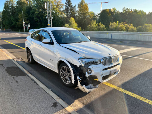 Stadt St.Gallen SG: Lichtsignalanlage missachtet – Zeugenaufruf Stadt St.Gallen SG: Lichtsignalanlage missachtet – Zeugenaufruf