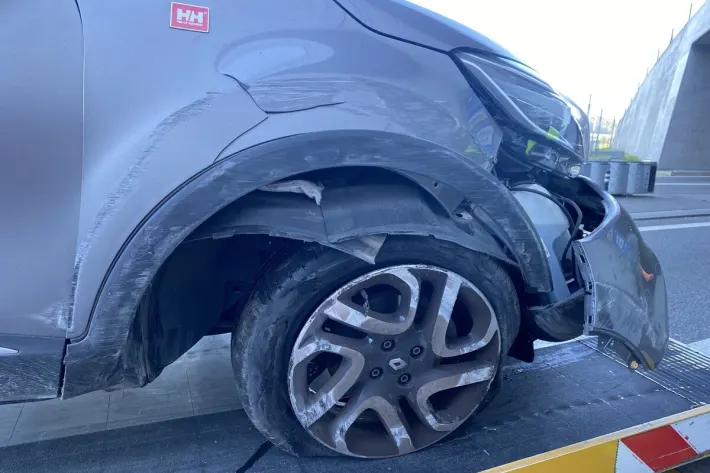 Neuhausen am Rheinfall SH - Galgenbucktunnel nach Unfall gesperrt