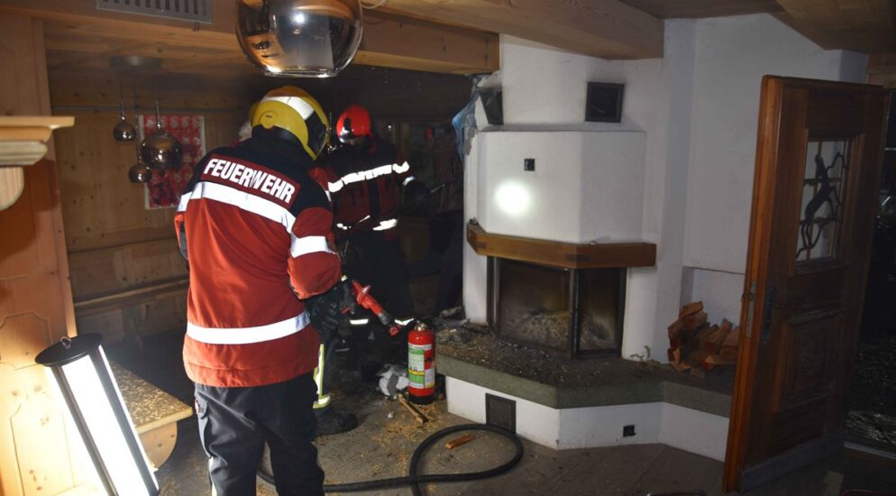 Klosters Dorf GR: Feuerwehraufgebot wegen Mottbrand Klosters Dorf GR: Feuerwehraufgebot wegen Mottbrand