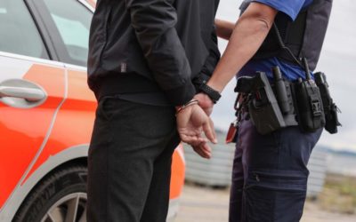 Wattwil SG – 22-jähriger Mann greift Polizist an