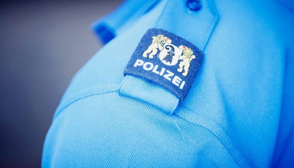 Stadt Basel BS: Mann (31) mit Stichwaffe verletzt – Zeugenaufruf