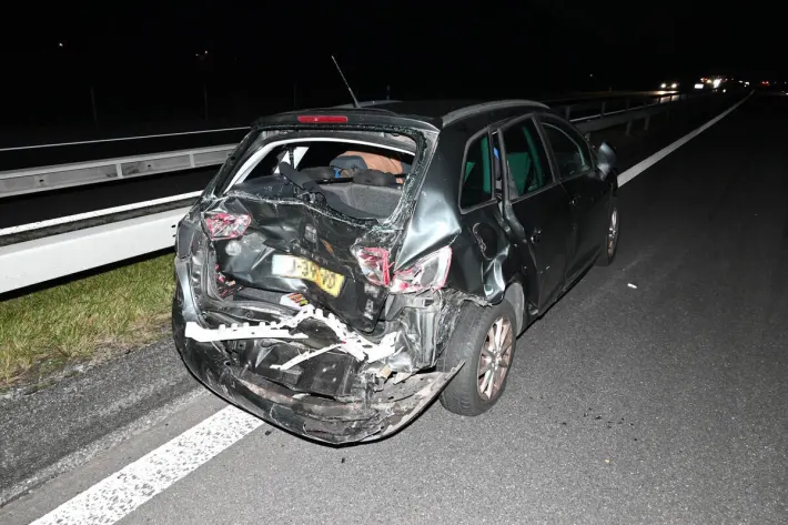 A3/Heiligkreuz SG – Unfall zwischen einem Lieferwagen und Auto