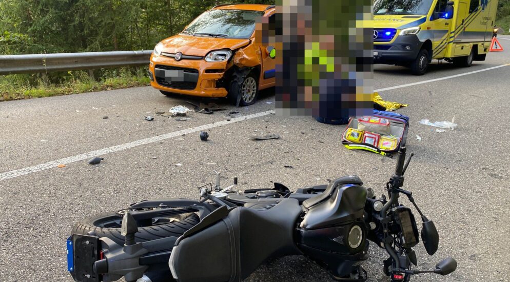 Seewen SO – 20-jähriger Motorradlenker bei Kollision mit Auto leicht verletzt