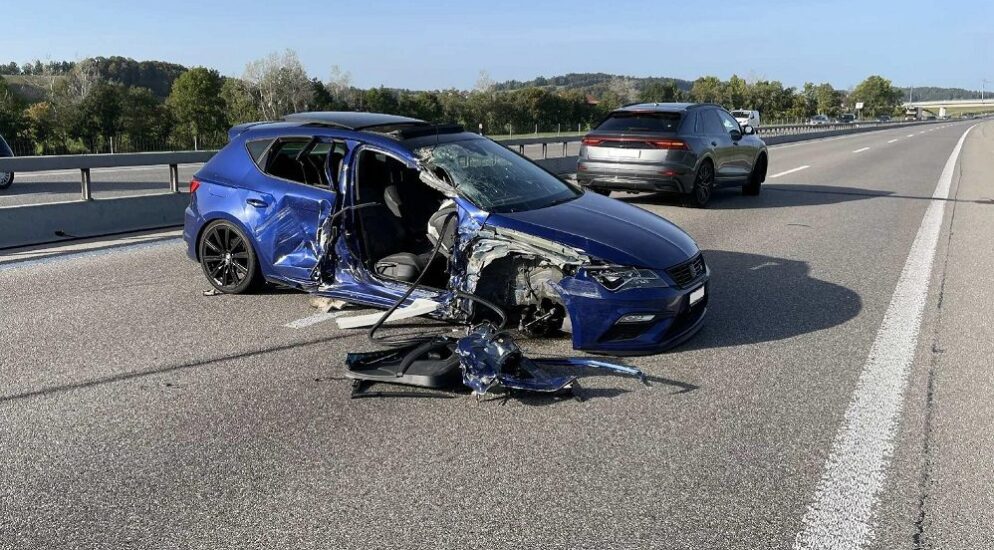 Semsales FR – Unfall auf der Autobahn A12