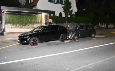 Stadt Chur GR – Auffahrunfall zwischen zwei Autos – zwei Personen verletzt