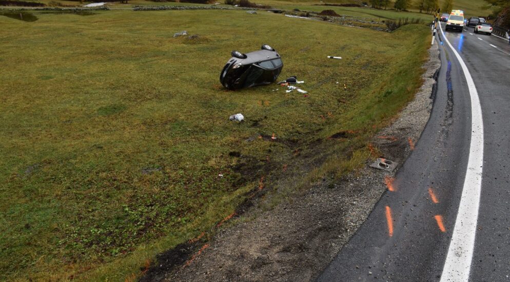 Poschiavo GR – Automobilistin (70) verletzt sich bei Selbstunfall