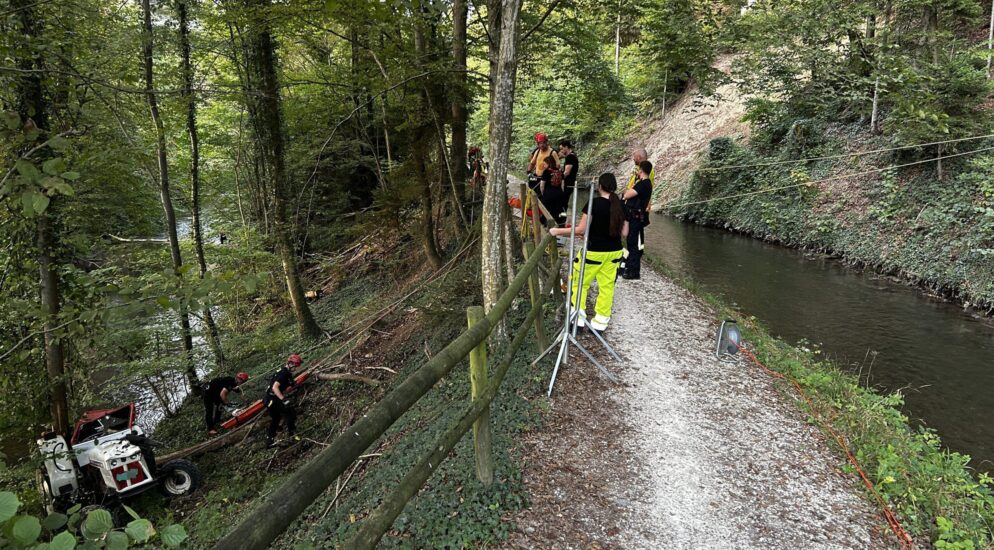 Murgenthal AG – Mit Traktor abgestürzt – zwei Personen leicht verletzt