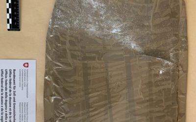 Stadt Basel BS – Rucksack mit Schreibmappen und Kokain