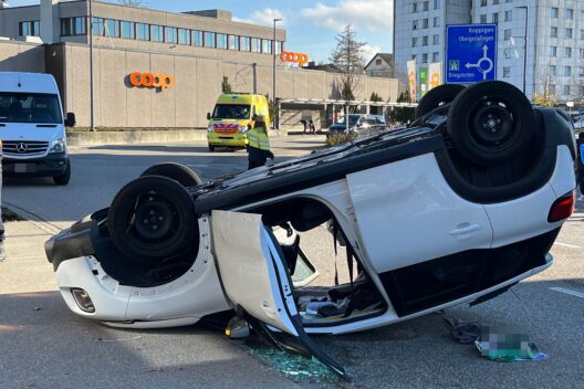 Gerlafingen SO – Auto überschlägt sich bei Selbstunfall