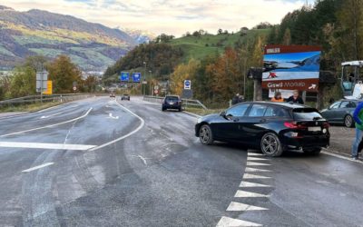 Giswil OW – Kollision zwischen zwei Autos