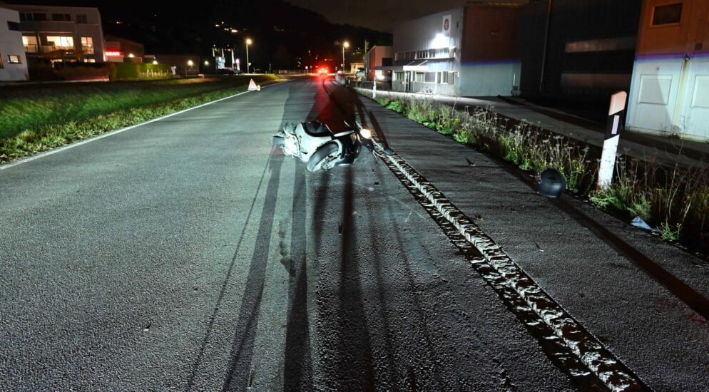 Berneck SG – Rollerfahrer (57) nach Kollision mit Auto leicht verletzt