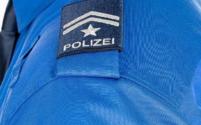 Muttenz BL – Auffahrkollision zwischen Motorrad und PW – zwei Personen verletzt