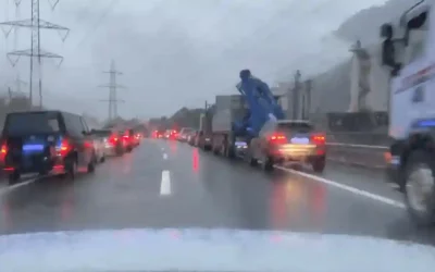 Kapo Graubünden – Allerbesten Dank für die Rettungsgasse (Video)