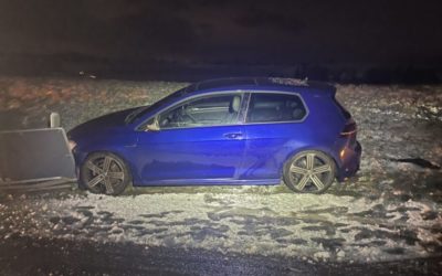 Beromünster LU – Autolenker gerät mit Sommerpneus ins Schleudern