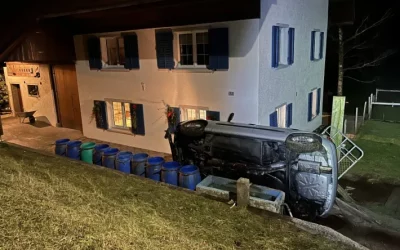 Schwerer Unfall in Strengelbach AG – Vom Lenker fehlte jede Spur