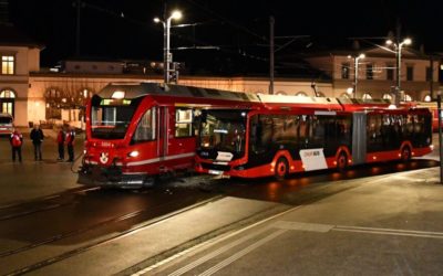 Stadt Chur GR – Kollision zwischen Arosabahn und Gelenkbus