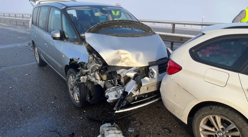 Niederwil SG / A1 – Verkehrsunfall mit zwei Folgeunfällen auf Autobahn