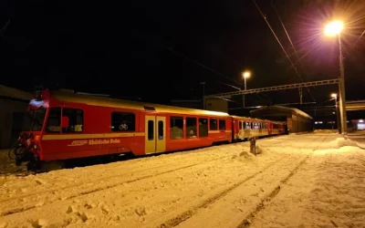 Arosa GR – Junger Mann steigt auf Zug und wird durch Stromschlag schwer verletzt