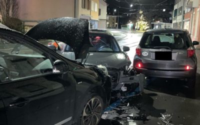 Unfall in Allschwil BL – Audi-Fahrer schläft am Steuer ein – Kollision mit zwei Autos