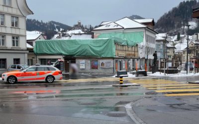 Wattwil SG – Velofahrerin (74) nach Kollision mit Auto verletzt