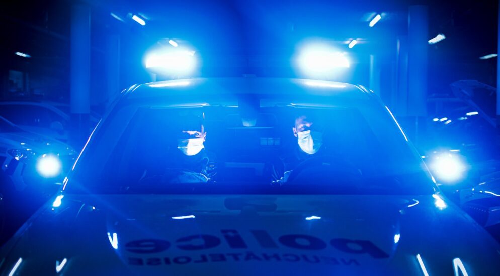 Neuenburg NE – Feuer gegen mit Messer bewaffnete Person eröffnet