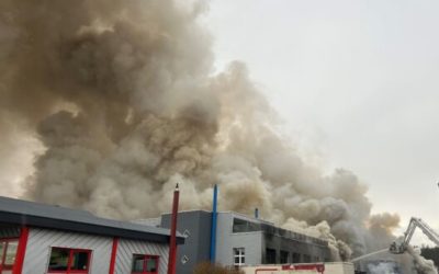 Industriehalle bei Sirnach TG steht im Vollbrand