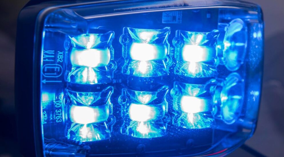 Stadt Zürich ZH (Kreis 5) – Polizisten von Fussballfans mit Steinen beworfen