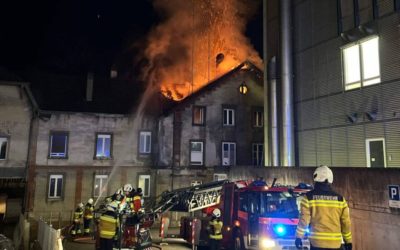 Brand in Stadt Solothurn SO – Leerstehende Liegenschaft geht in Flammen auf