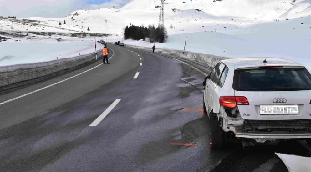 Bivio GR – Streifkollision zwischen zwei Autos – eine Person verletzt