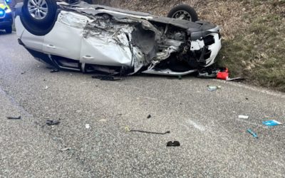 Heftiger Crash in Liesberg BL fordert zwei Verletzte – Wagen überschlägt sich