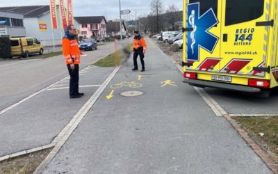 Uznach SG – Unfall zwischen Velo und Mofa – Velofahrer (46) leicht verletzt