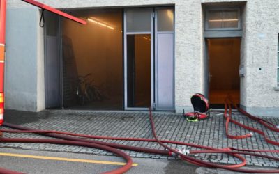 Wil SG – Rauchentwicklung im Treppenhaus und der Garage – Feuerwehr im Einsatz