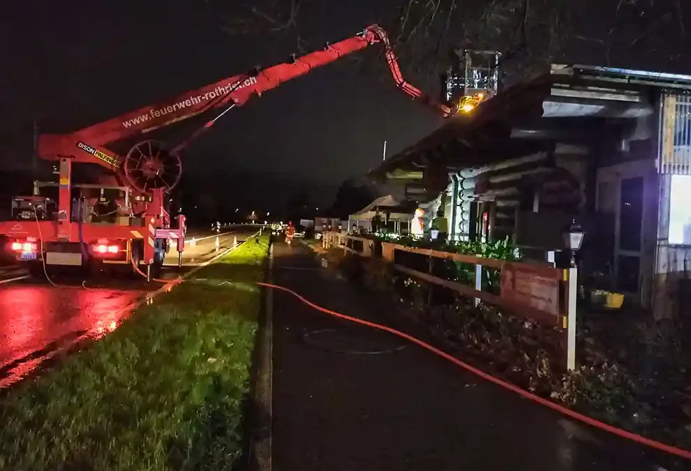 Rothrist AG – Feuer zerstört das Innere des Restaurants Chalet Simmental