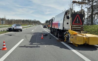 Neuenkirch LU / Autobahn A2 – Autofahrer (42) prallt gegen Anpralldämpfer