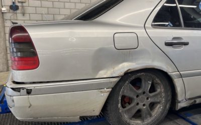 Stadt Schaffhausen SH – Polizei zieht Finnen (21) mit Schrott-Mercedes aus dem Verkehr