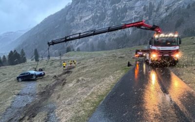 Engelberg OW – Autofahrer (41) kommt von Fahrbahn ab