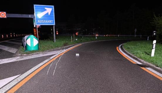 Bülach ZH – Personenwagen nach Flucht verunfallt – vier Personen verhaftet