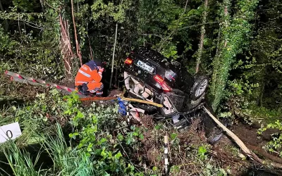 Fahrweid ZH – Selbstunfall glimpflich ausgegangen