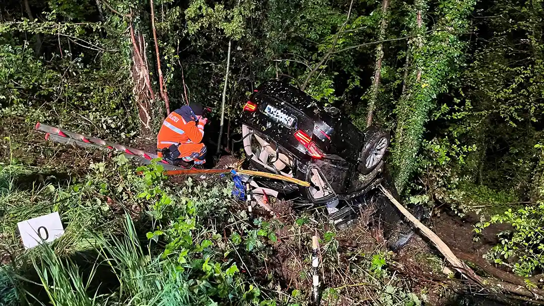 Fahrweid ZH – Selbstunfall glimpflich ausgegangen