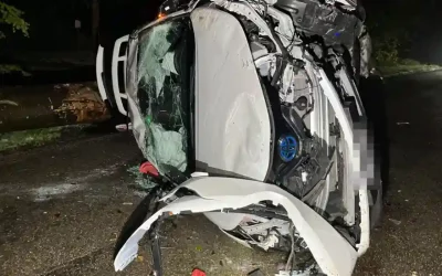 Olten – Mutmasslich in fahrunfähigem Zustand Selbstunfall mit Auto verursacht – Fahrzeuglenker und Beifahrerin zur Kontrolle in ein Spital gebracht