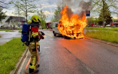 Kanton Zug – Mehrere Verkehrsunfälle und ein Fahrzeugbrand