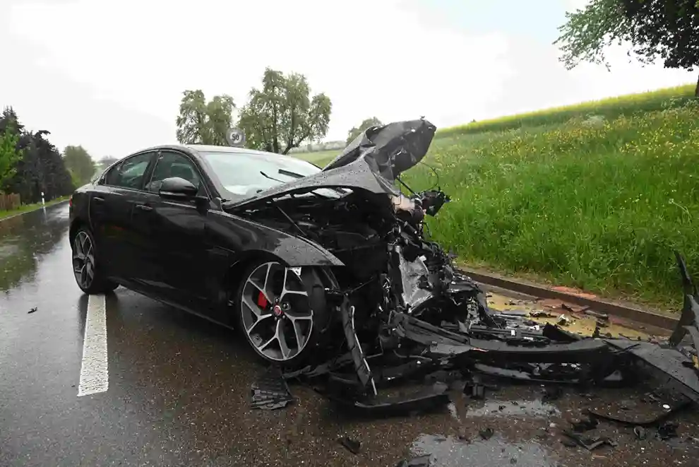 Muolen SG – Frontalkollision zwischen zwei Autos