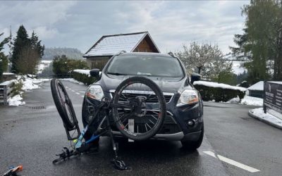Stein AR – Velo mit Auto kollidiert