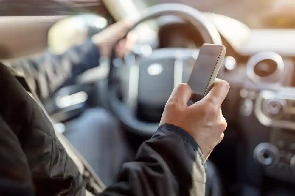 App-gelenkt – das Handy als Unfallquelle