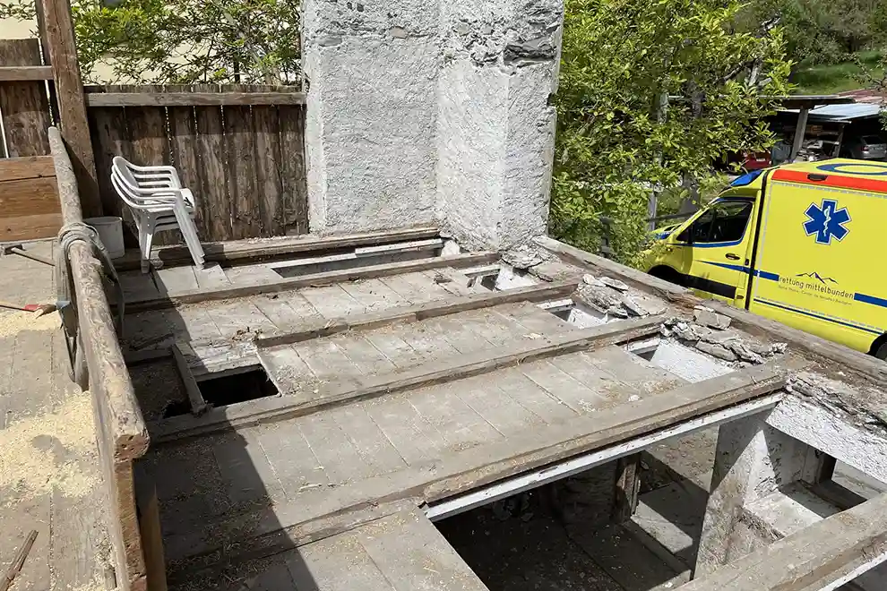 Rothenbrunnen GR – Mann (68) bei Arbeitsunfall verletzt