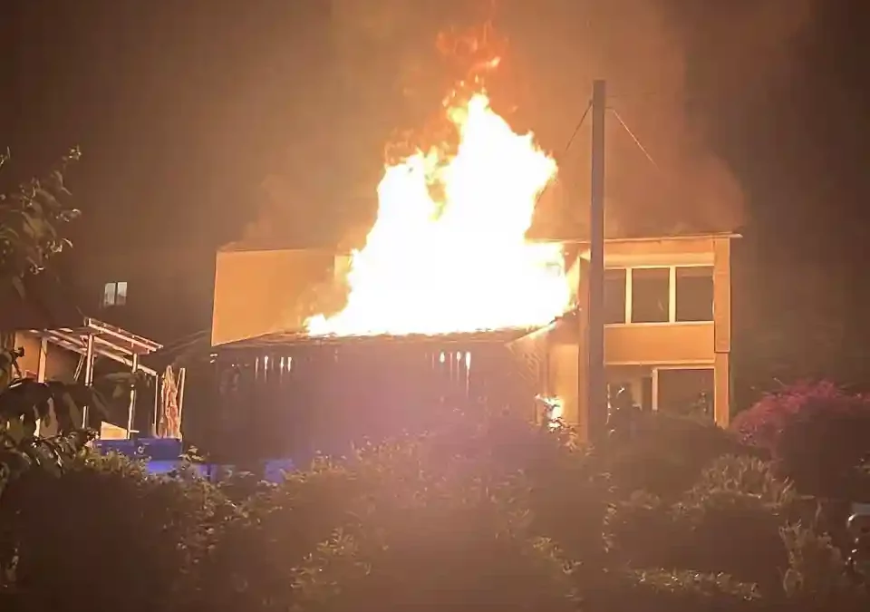 Münchwilen AG – Schopf stand in Vollbrand