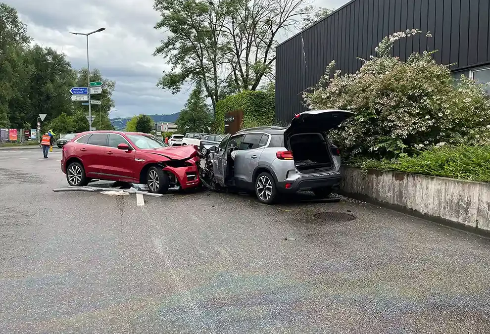 Arbon TG – Zwei Verletzte nach Verkehrsunfall – Zeugenaufruf