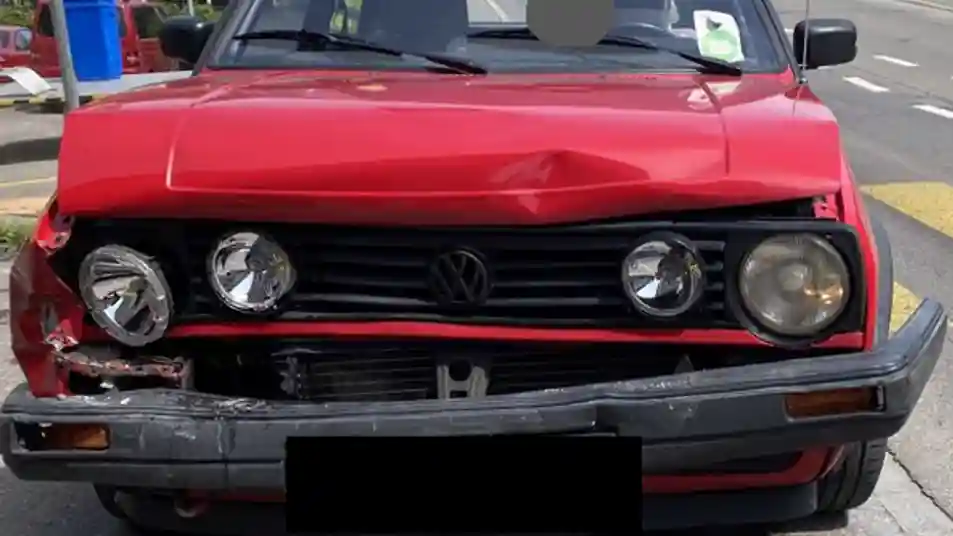 Stein am Rhein SH – Auffahrkollision von zwei Autos auf Rheinbrücke