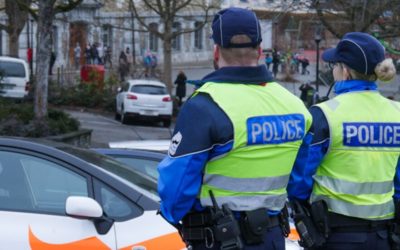Mehrere Verkehrsteilnehmer verzeigt bei einer gezielten Verkehrssicherheits-aktion in Freiburg